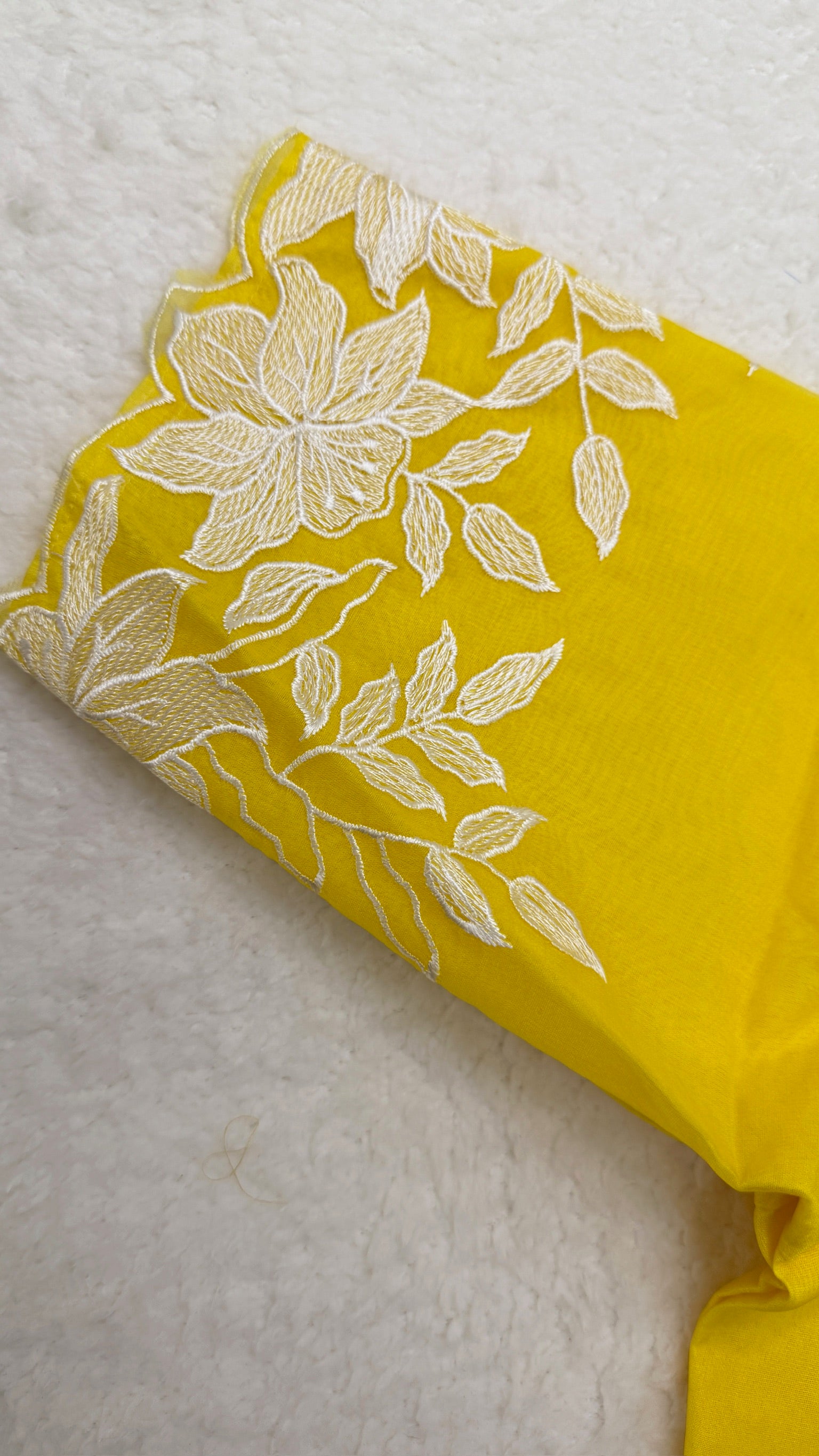 Premium Floral Organza Saree With Stitched Blouse